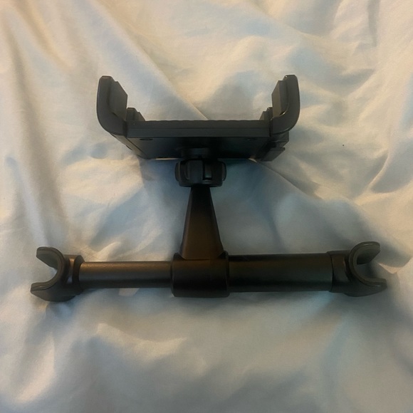 Car headrest mount for Nintendo Switch - Picture 3 of 15